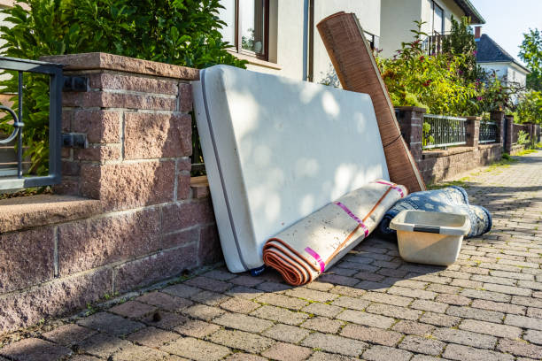 Best Yard Cleanup Services  in Chadron, NE